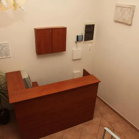 Aparthotel Mavrikakis